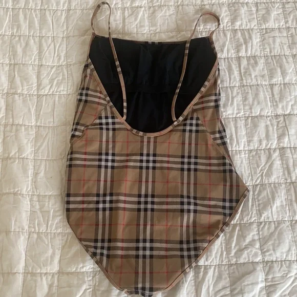(Sold)Burberry Delia one piece check print Medium M - Picture 7 of 11